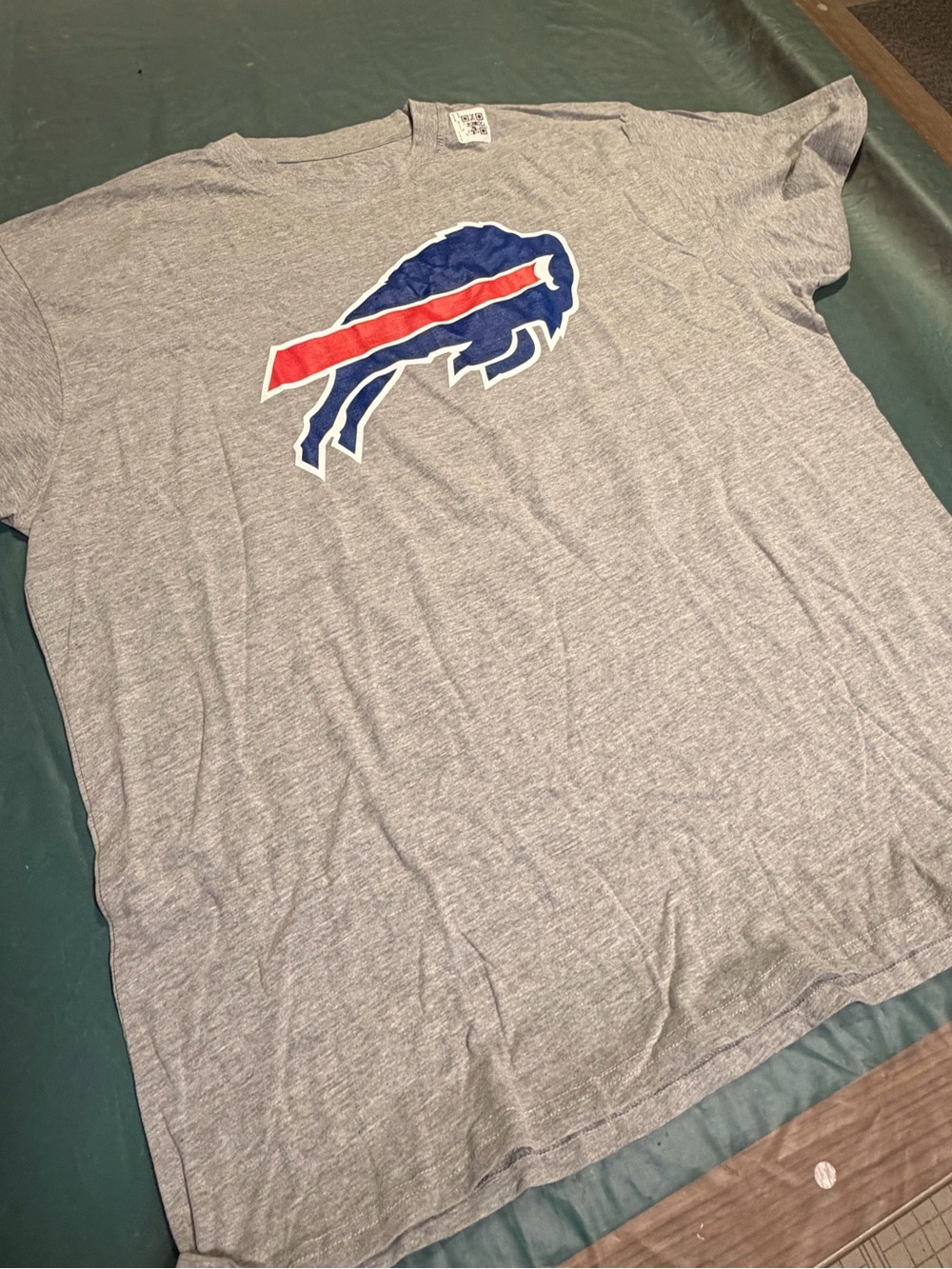 NEW NFL Buffalo New York Men’s Size Short-Sleeve